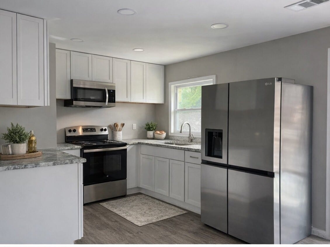 Building Photo - 4445 Vinson Ave