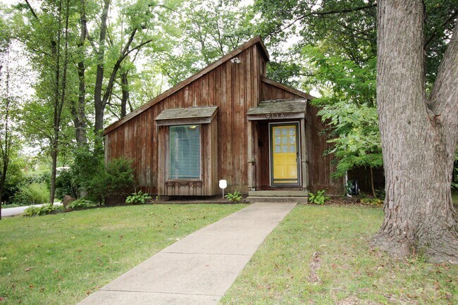 Foto del edificio - 9136 Charlotte St