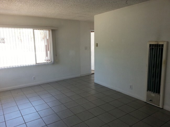 Building Photo - 73545 Shadow Mountain Dr