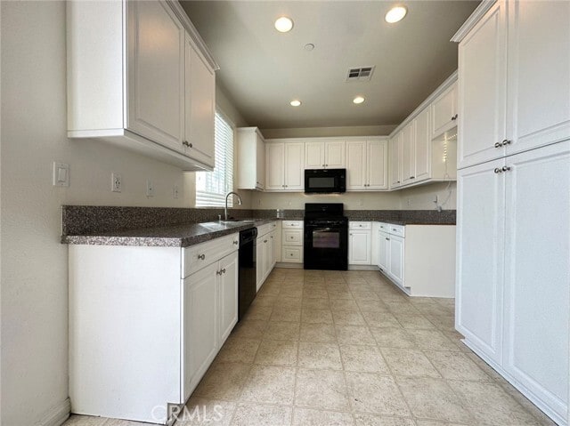 Building Photo - 8435 Manola Pl