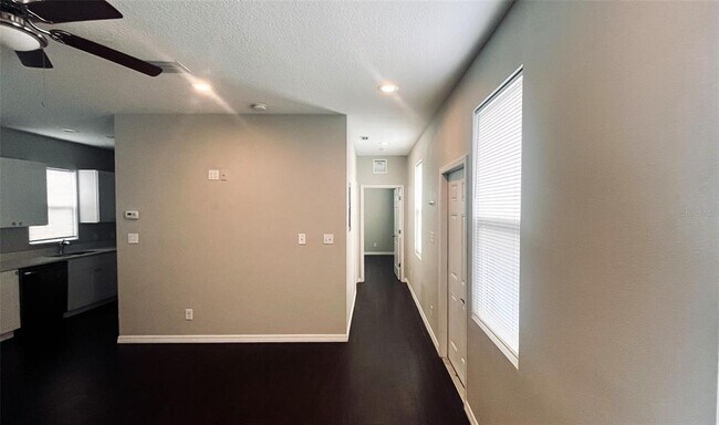 Foto del edificio - 403 S Albany Ave