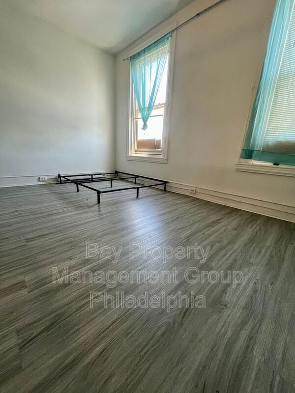 Building Photo - 3140 N Broad St