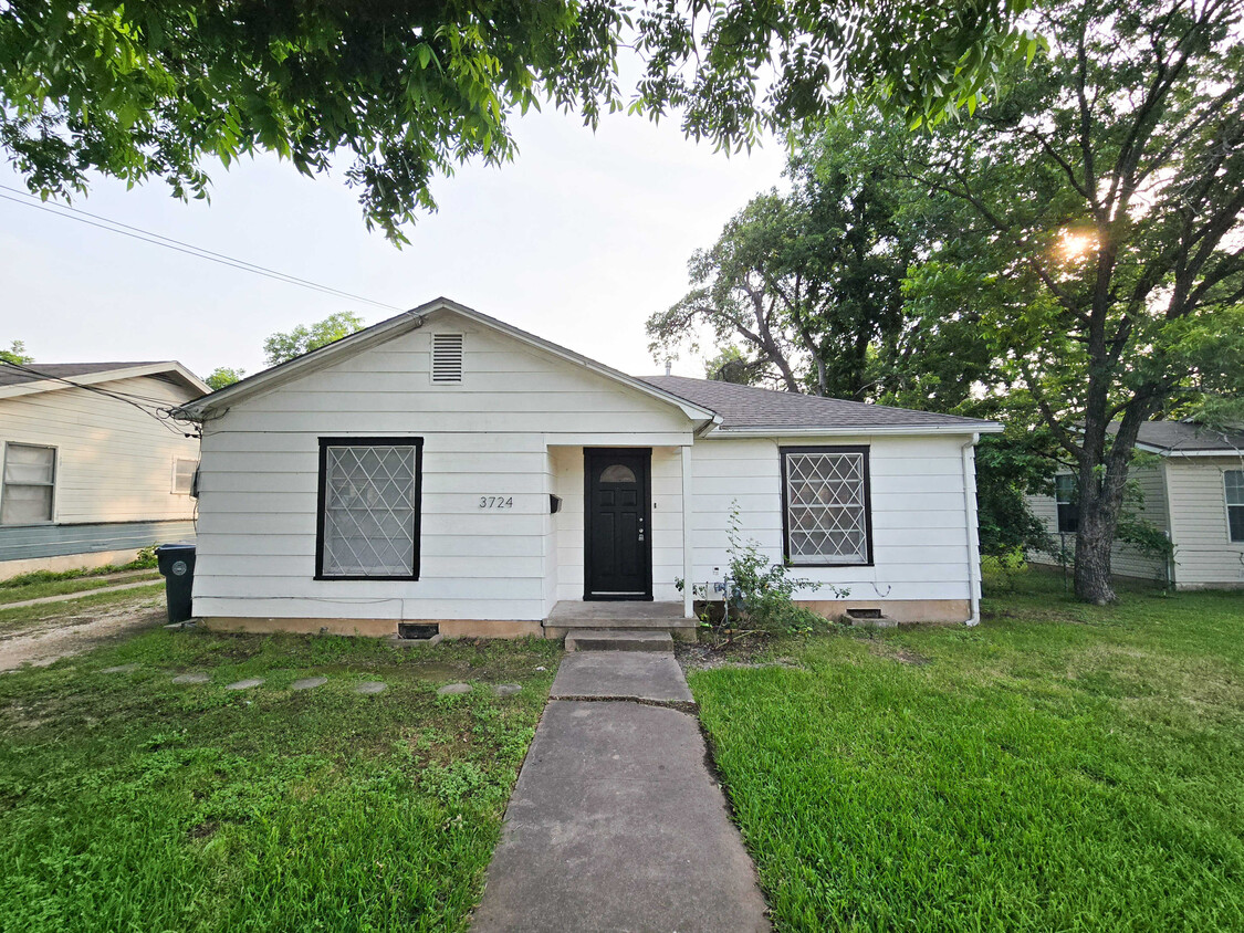 Foto principal - 3724 N 25th St