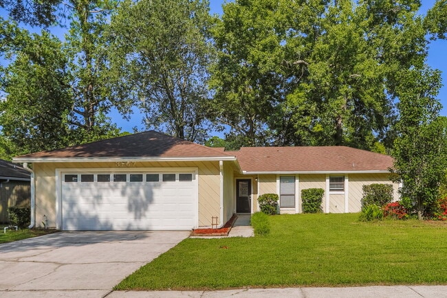Building Photo - 3167 Laurel Grove S