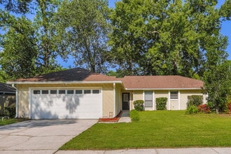 Building Photo - 3167 Laurel Grove S