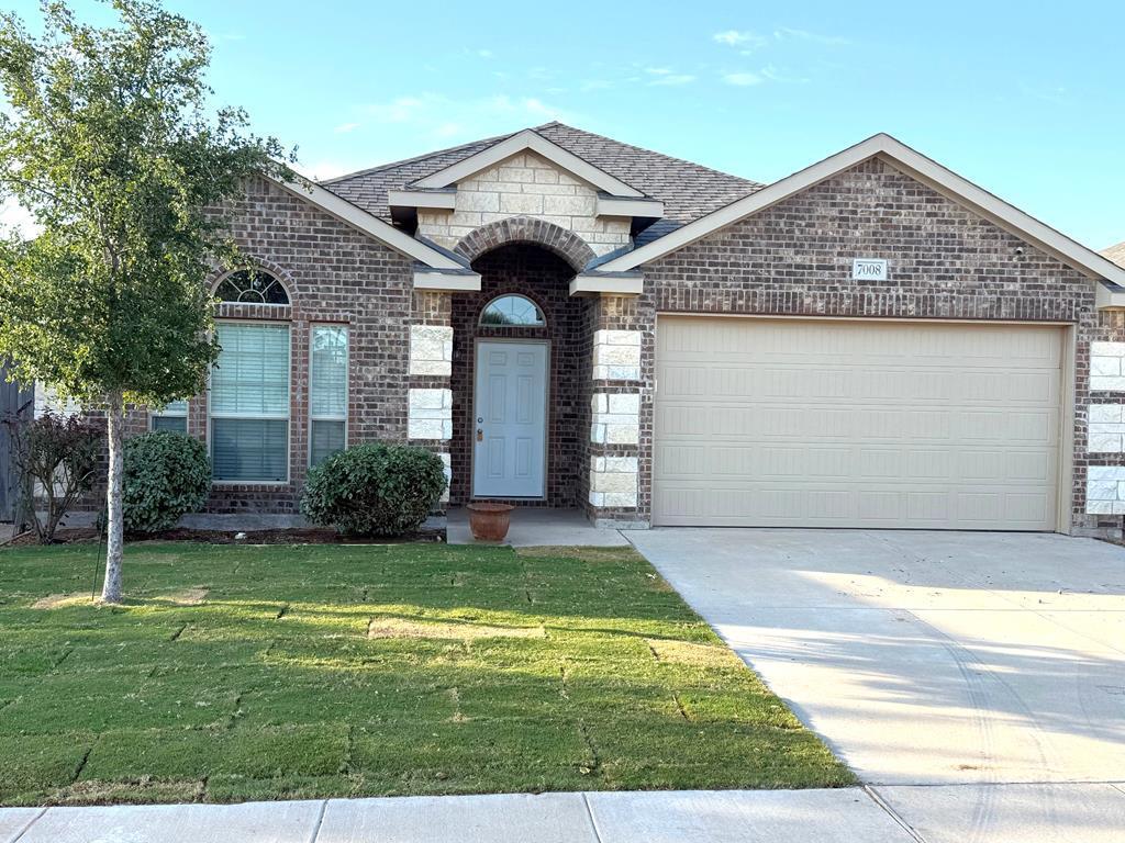 Foto principal - 7008 Pitchfork Ranch Rd