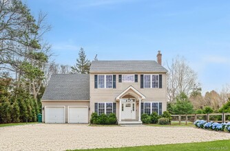 Building Photo - 4056 Noyack Rd