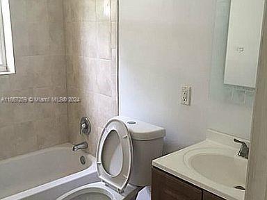 Foto del edificio - 249 NE 55th Terrace