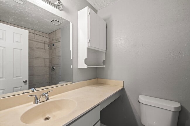 Building Photo - 1519 Buffalo Run Cir