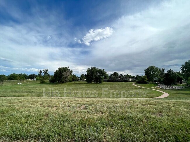 Building Photo - 2738 Indian Peaks Pl