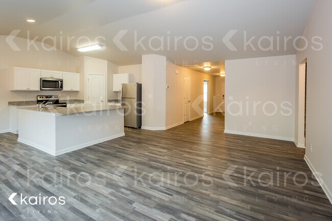 Foto del edificio - 1201 Silvertrace Dr.