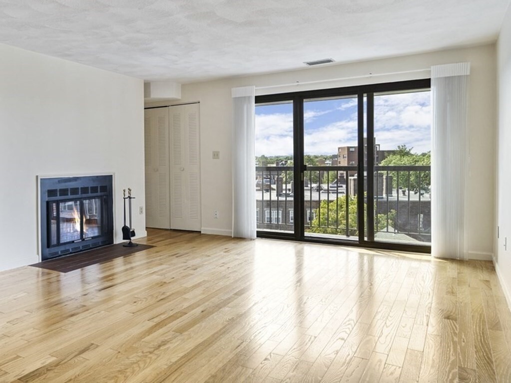 Foto principal - 1600 Massachusetts Ave