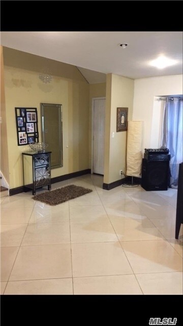 Foto del edificio - 445 Peninsula Blvd