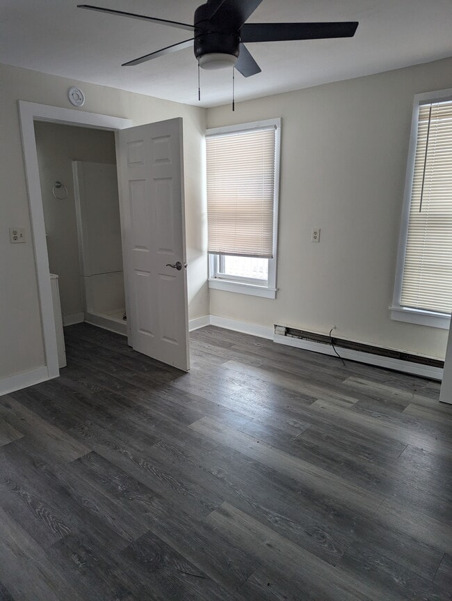 Foto del edificio - 14 Village St