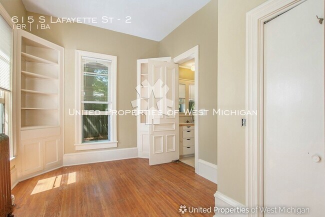 Building Photo - 615 S Lafayette St