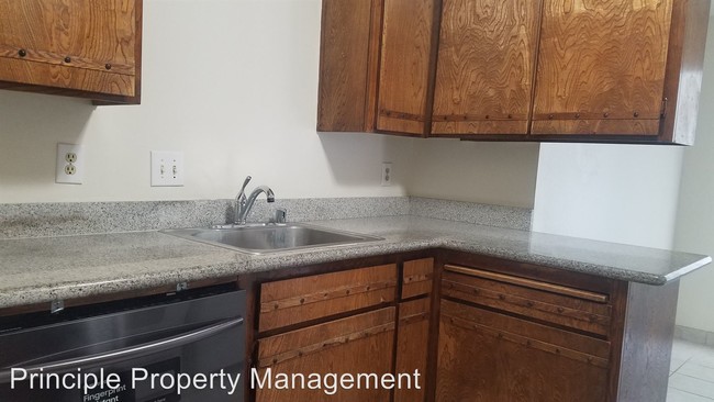 Building Photo - 1094 Delna Manor Ln