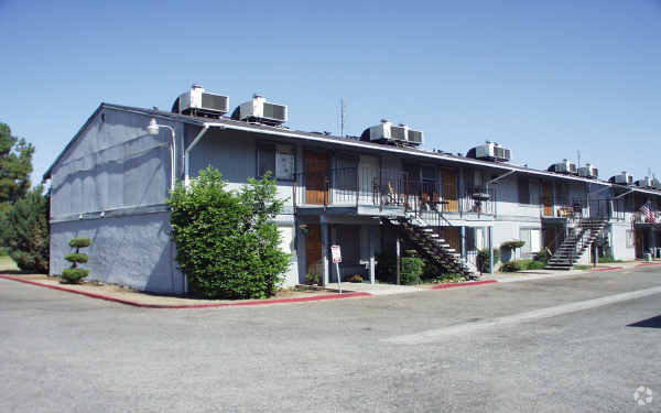 Building Photo - Huntington Places Apartments