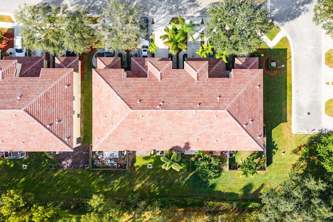 Foto del edificio - 8024 Briantea Dr