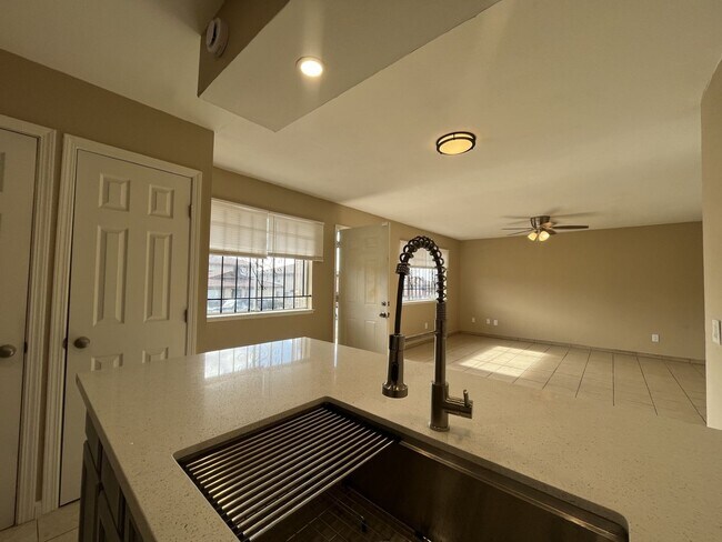 Foto del edificio - 3458 20th St