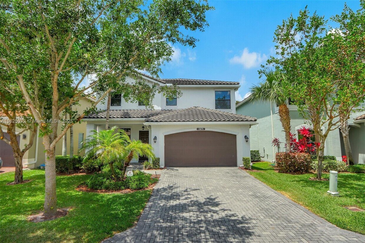 Foto principal - 13679 Moss Agate Ave