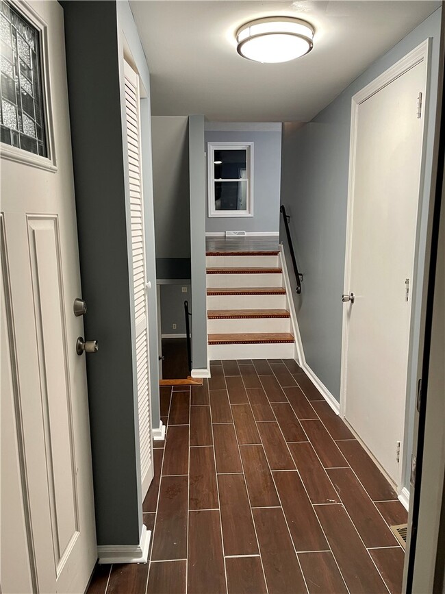 Building Photo - 78 S Estate Dr