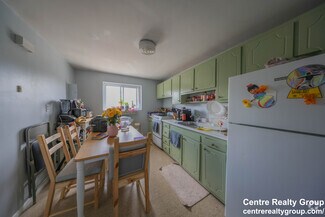 Building Photo - 14 Bryon Rd