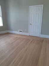 Building Photo - 11 Chauncey St