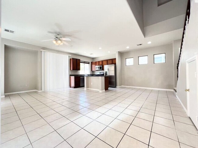 Foto del edificio - Beautiful single family Home in the SW Gated Community