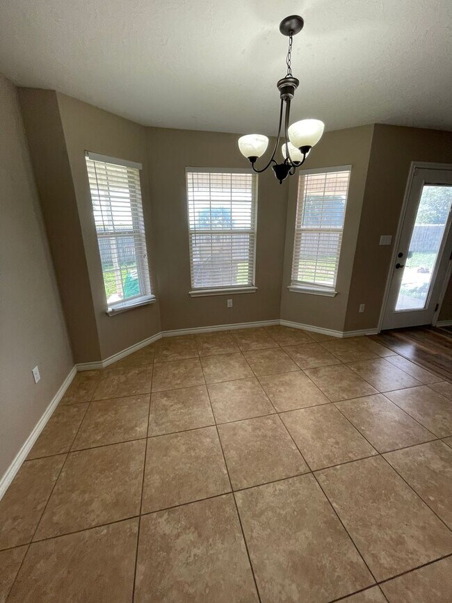 Foto del edificio - Spacious 4 Bed 2 Bath! Mesa School District!