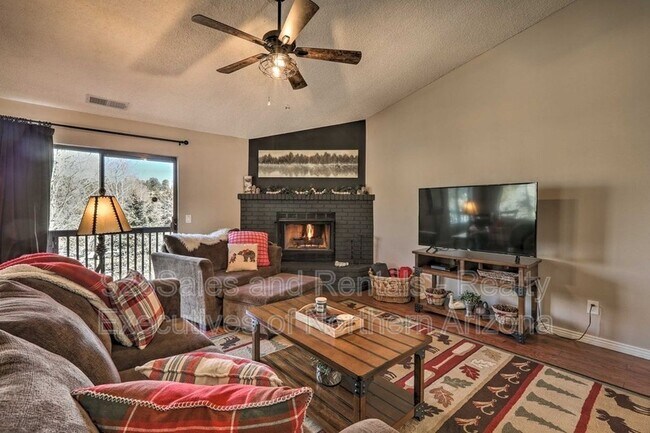 Foto del edificio - 2801 N Walnut Hills Dr