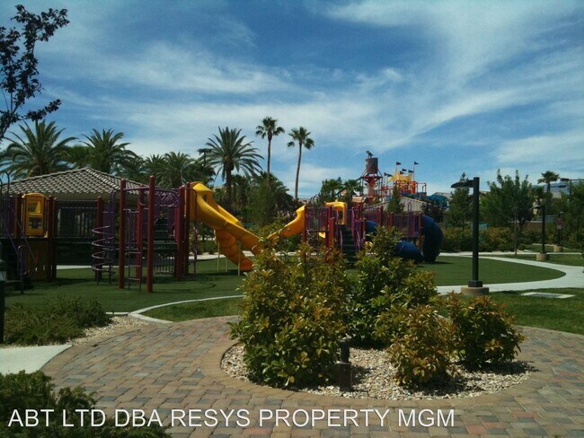 Building Photo - 3 br, 2.5 bath House - 378 DOG LEG DR