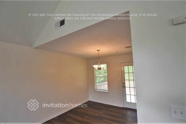 Building Photo - 464 Gresham Dr