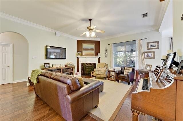 Foto del edificio - 70350 Petit Rd