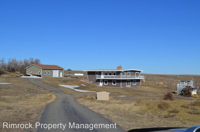 Building Photo - 6 br, 3 bath House - 2607 Trails End Rd