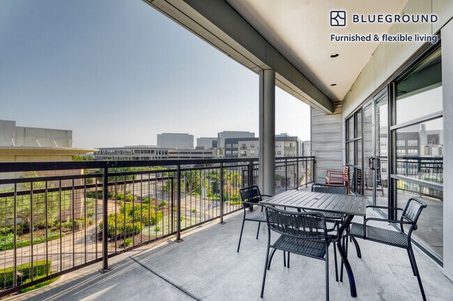 Foto del edificio - 11601 Century Oaks Terrace