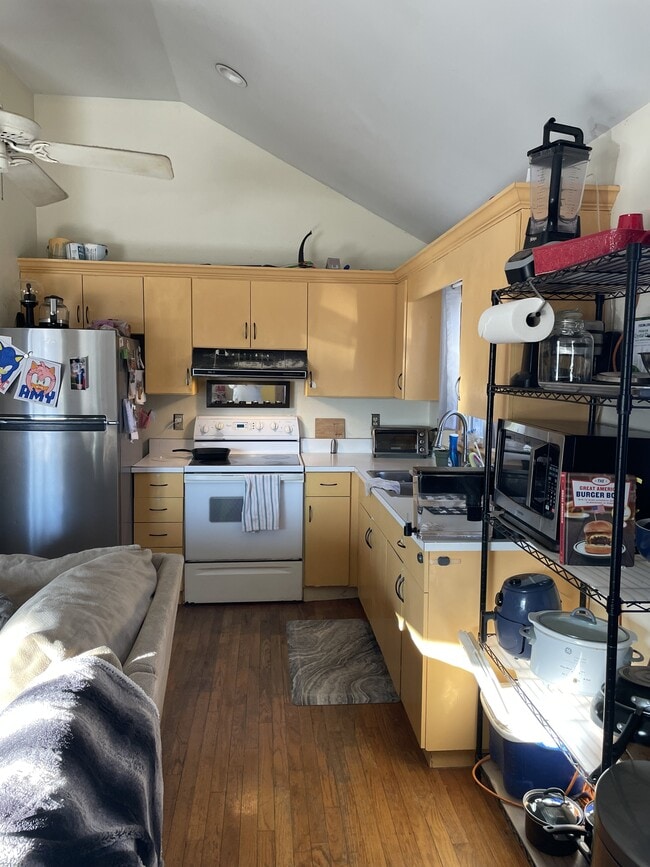 Building Photo - 484 Dry Bridge Rd