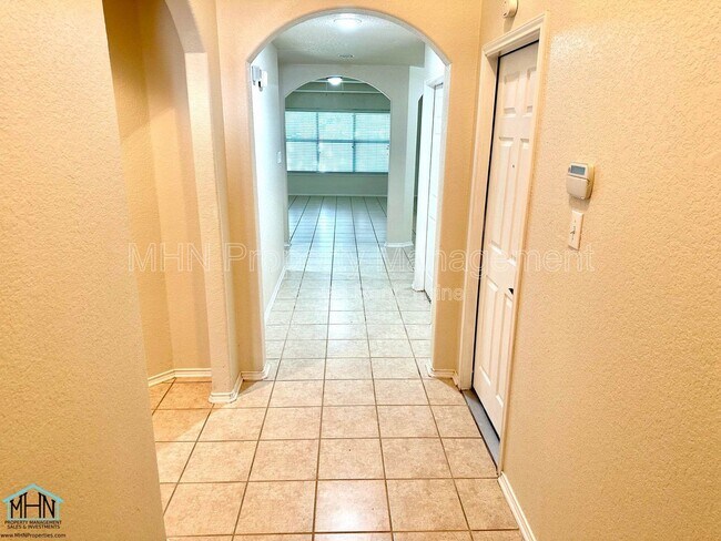 Foto del edificio - 5619 Cross Pond