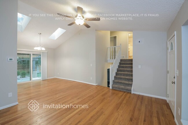 Foto del edificio - 4615 Ceylon Ct