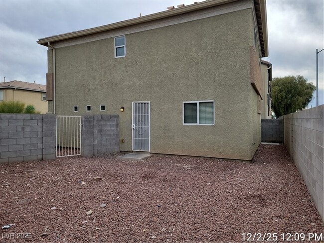 Foto del edificio - 4195 Story Rock St