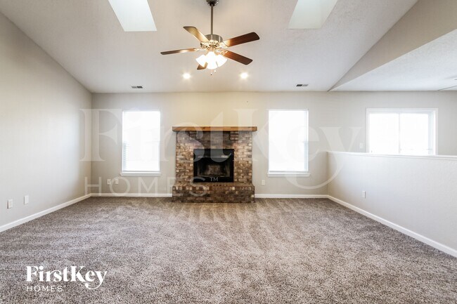 Building Photo - 7604 Wood Stream Dr