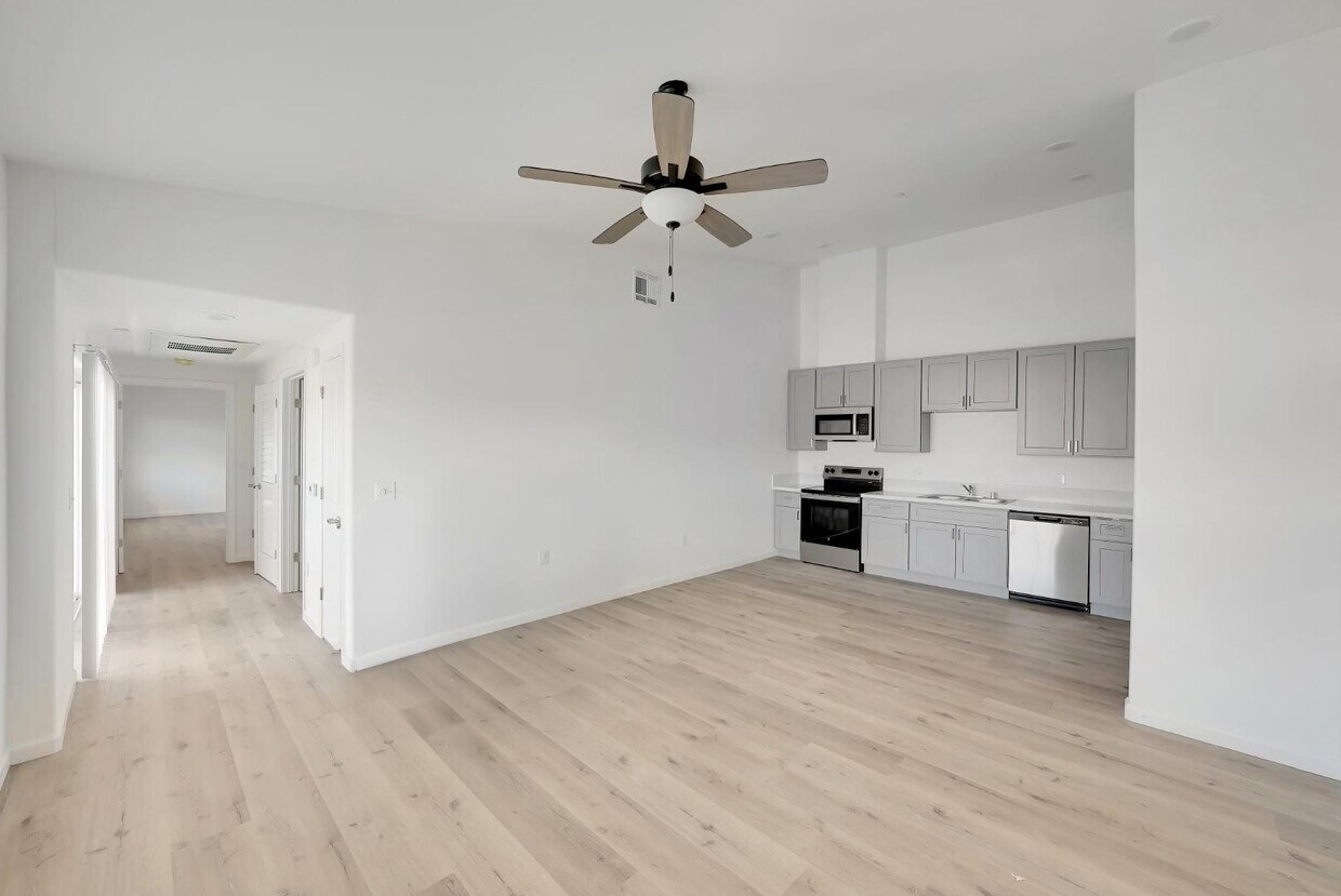 Foto principal - 2038 Millennium Wy