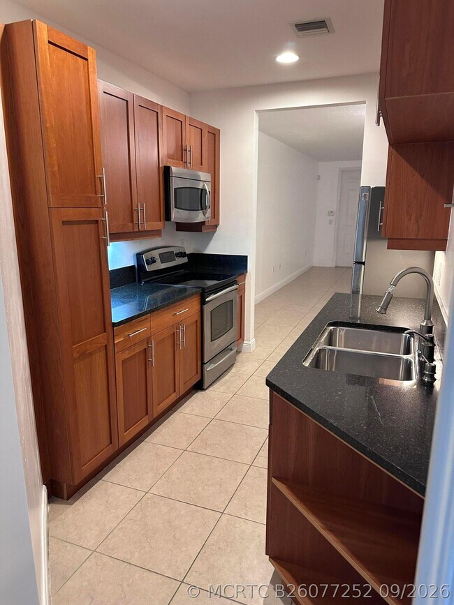 Foto del edificio - 252 SW 14th Ave