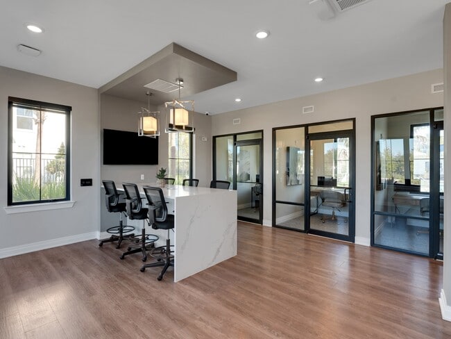 Building Photo - Drift Luxury Apartment Homes