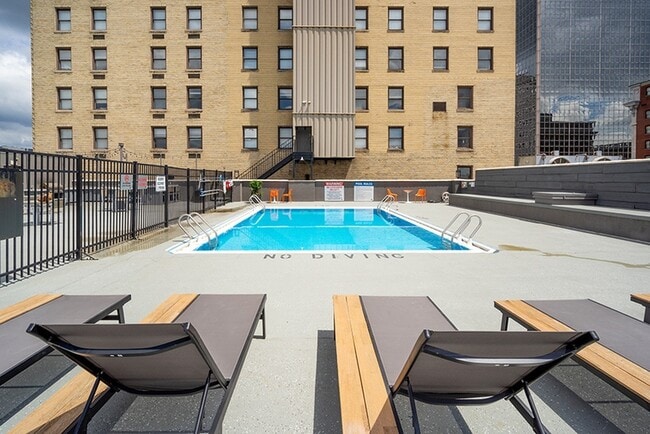 Rooftop pool area - Flats on Fifth