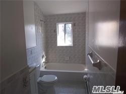 Foto del edificio - 141-10 Caney Ln