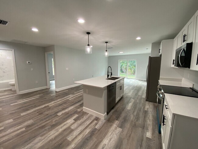 Foto del edificio - 17207 Waldrun Ave