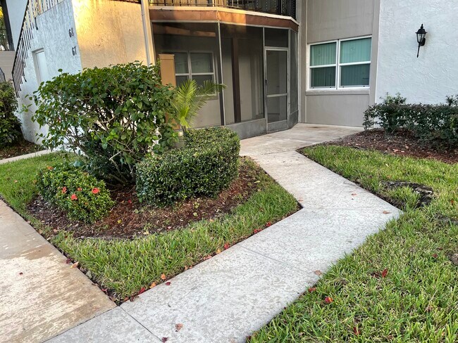 Foto del edificio - 67 Windtree Ln