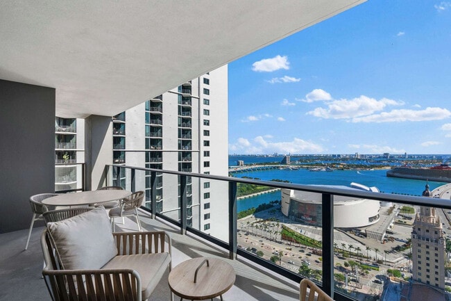 Foto del edificio - 159 NE 6th St