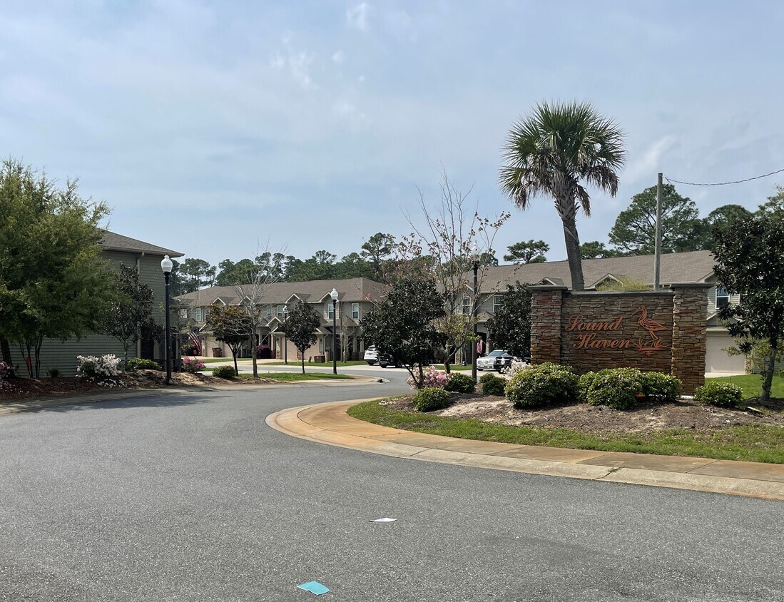 Primary Photo - 1703 Sound Haven Ct