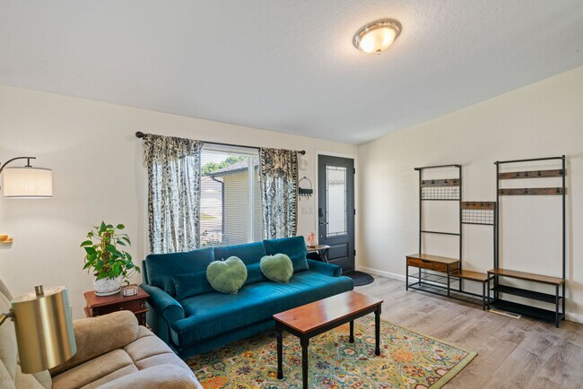 Foto del edificio - 109 Meghans Way